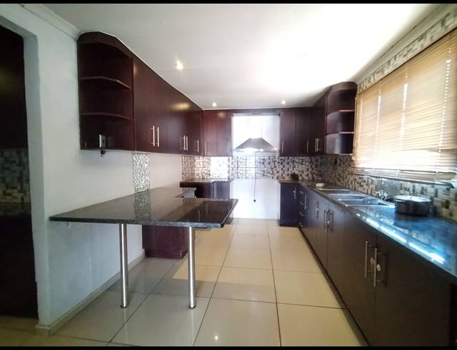 3 BEDROOM HOUSE TO LET IN BRAKPAN NORTH